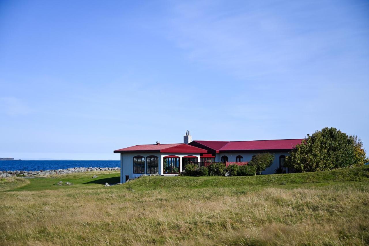 Alka - Cozy Room By The Sea With Private Hot Tub Njarthvik エクステリア 写真