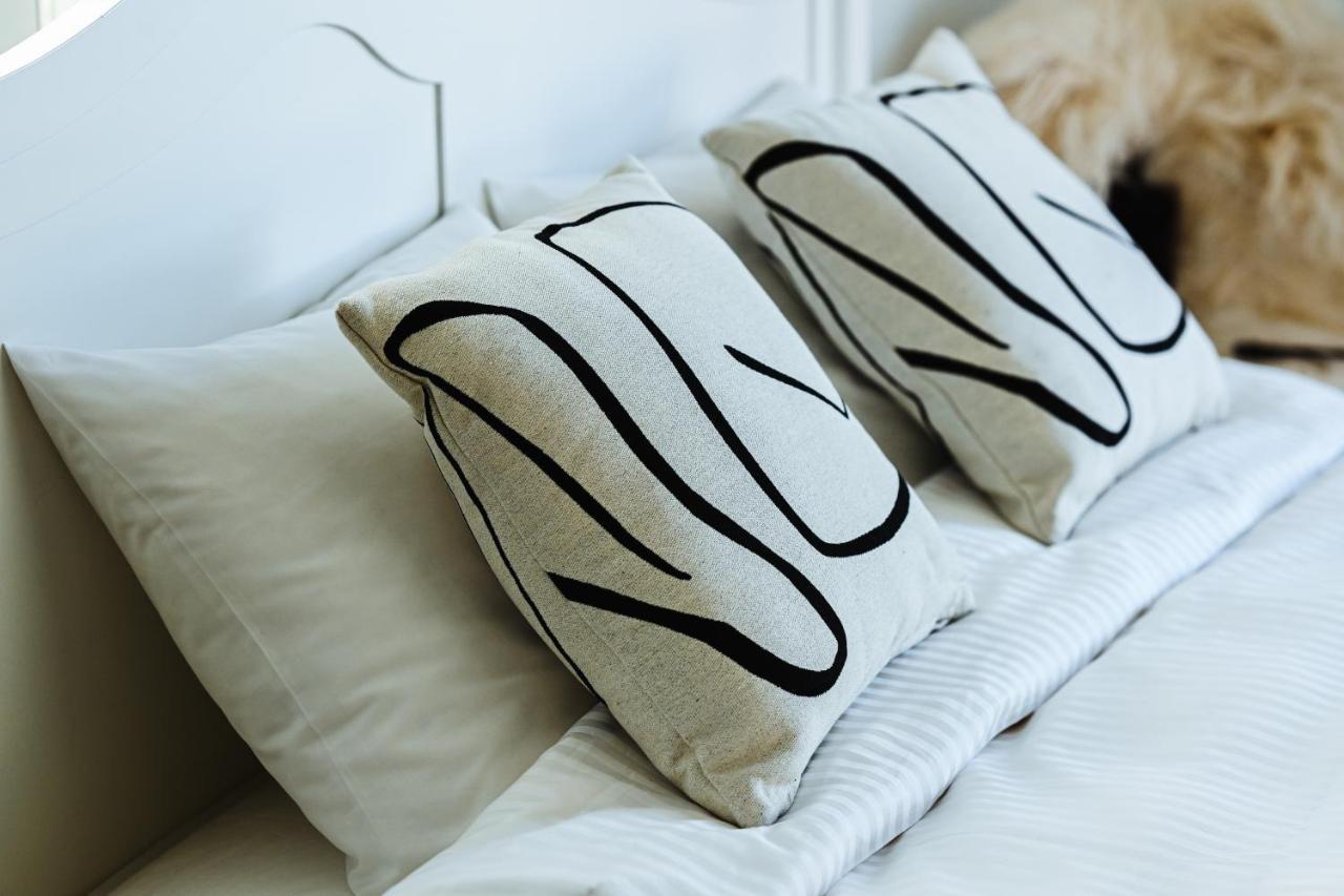 Alka - Cozy Room By The Sea With Private Hot Tub Njarthvik エクステリア 写真
